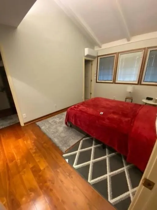 Best Vacation Rental House Close To Kahala Beach ! Honolulu