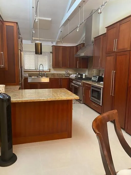 Best Vacation Rental House Close To Kahala Beach ! Honolulu 0*,