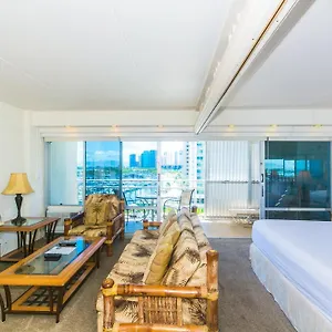 Ilikai Tower 735 Yacht Harbor View 1br Apartment