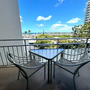Ilikai 302 - Spacious With Stunning Ocean & Harbor Views Holiday home