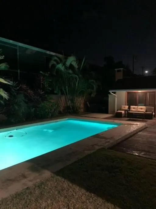 Best Vacation Rental House Close To Kahala Beach ! Honolulu